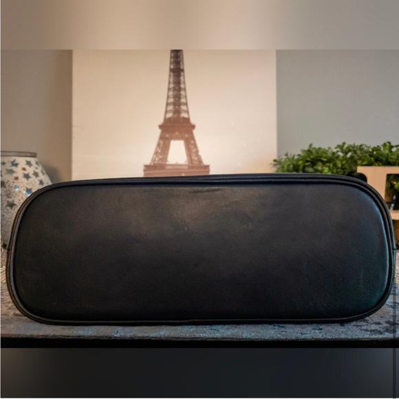 ⚜️ BurberryS White and Navy 2-Way ⚜️ - Picture 5 of 14